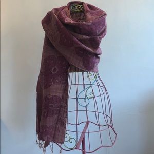 Two-Tone Pink Floral Stenciled Scarf 🌸